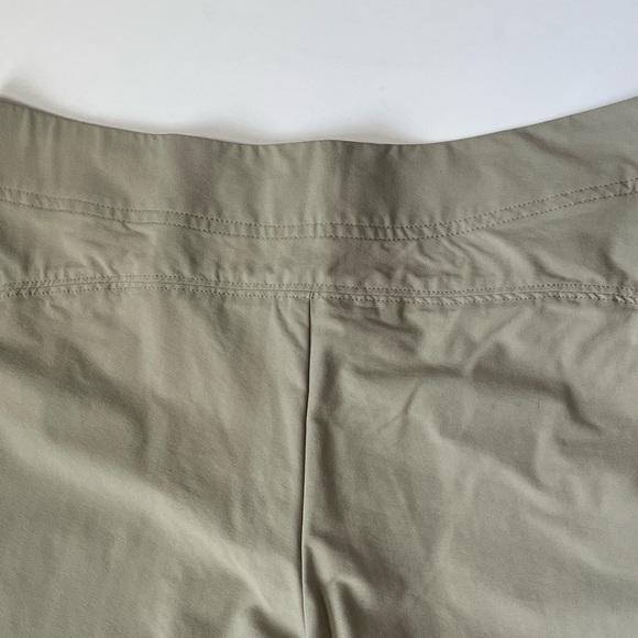 Cabela’s women’s Triune pants size 6 - Picture 5 of 10